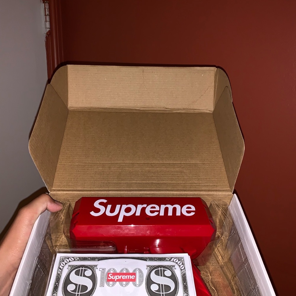 Supreme Cash Cannon
